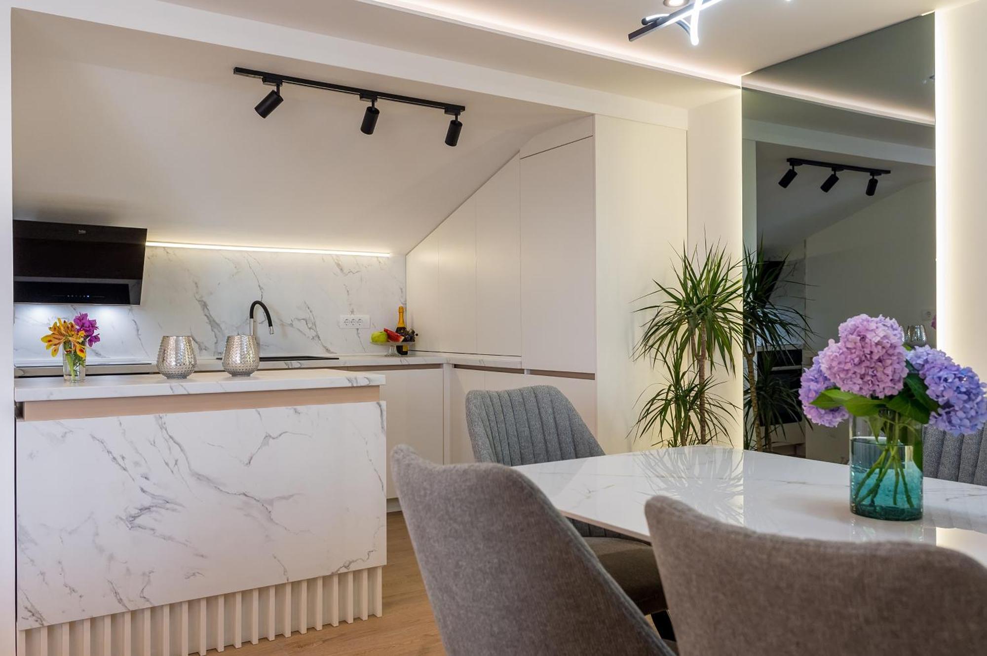 Luxury Apartments Ivanovic Тиват Экстерьер фото